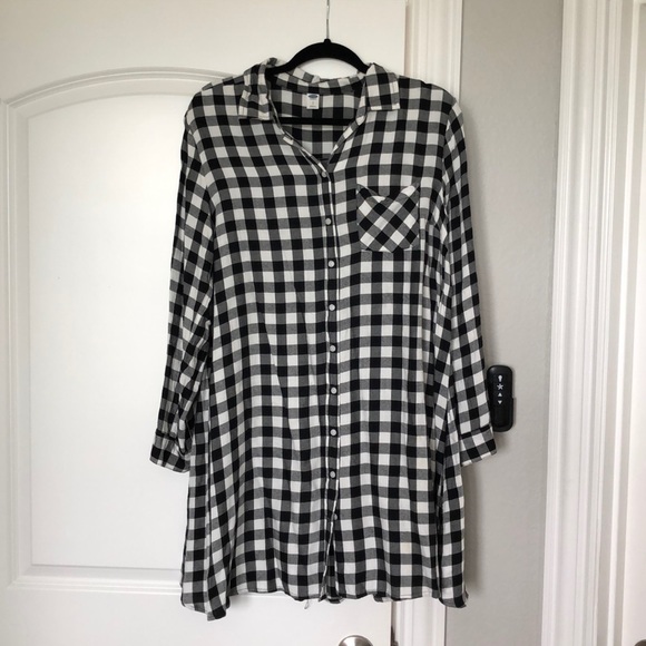**SOLD** Old Navy black and white flannel dress - Picture 1 of 2
